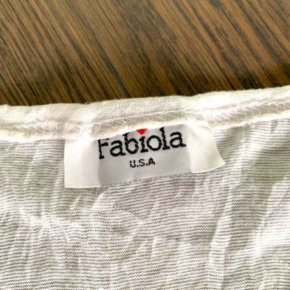 Cotton v-neck t-shirt, size large 🟢 - Picture 2 of 5